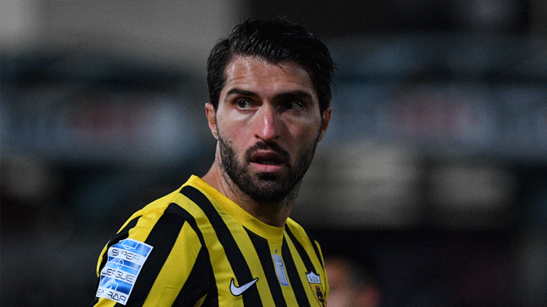 ΑΕΚ: Θετικός στον κορωνοϊό ο Ανσαριφάρντ – Χάνει το ντέρμπι με τον Παναθηναϊκό